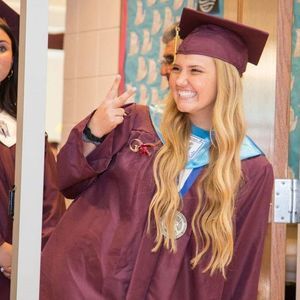 Meet your Posher, Abbey